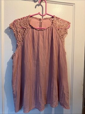 Lace-Shoulder Pleated Sleeveless Top - Dusty Rose